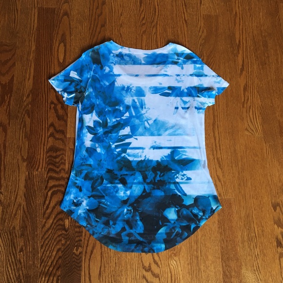 Floral Print T-Shirt - Picture 2 of 4